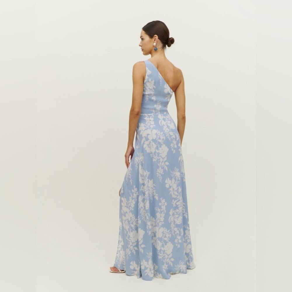 NEW Reformation Evelyn Maxi Dress One Shoulder Side Slit Aliso Blue Floral  sz 4 - Picture 4 of 15